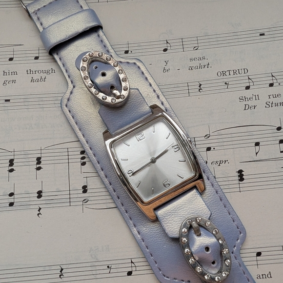 Silver Wearable Watch - Picture 7 of 15